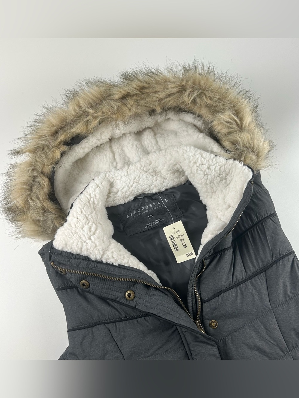 Aeropostale WMNS SZ S Gray Faux Fur Hood Y2K Zip Vest NEW Casual Quilted